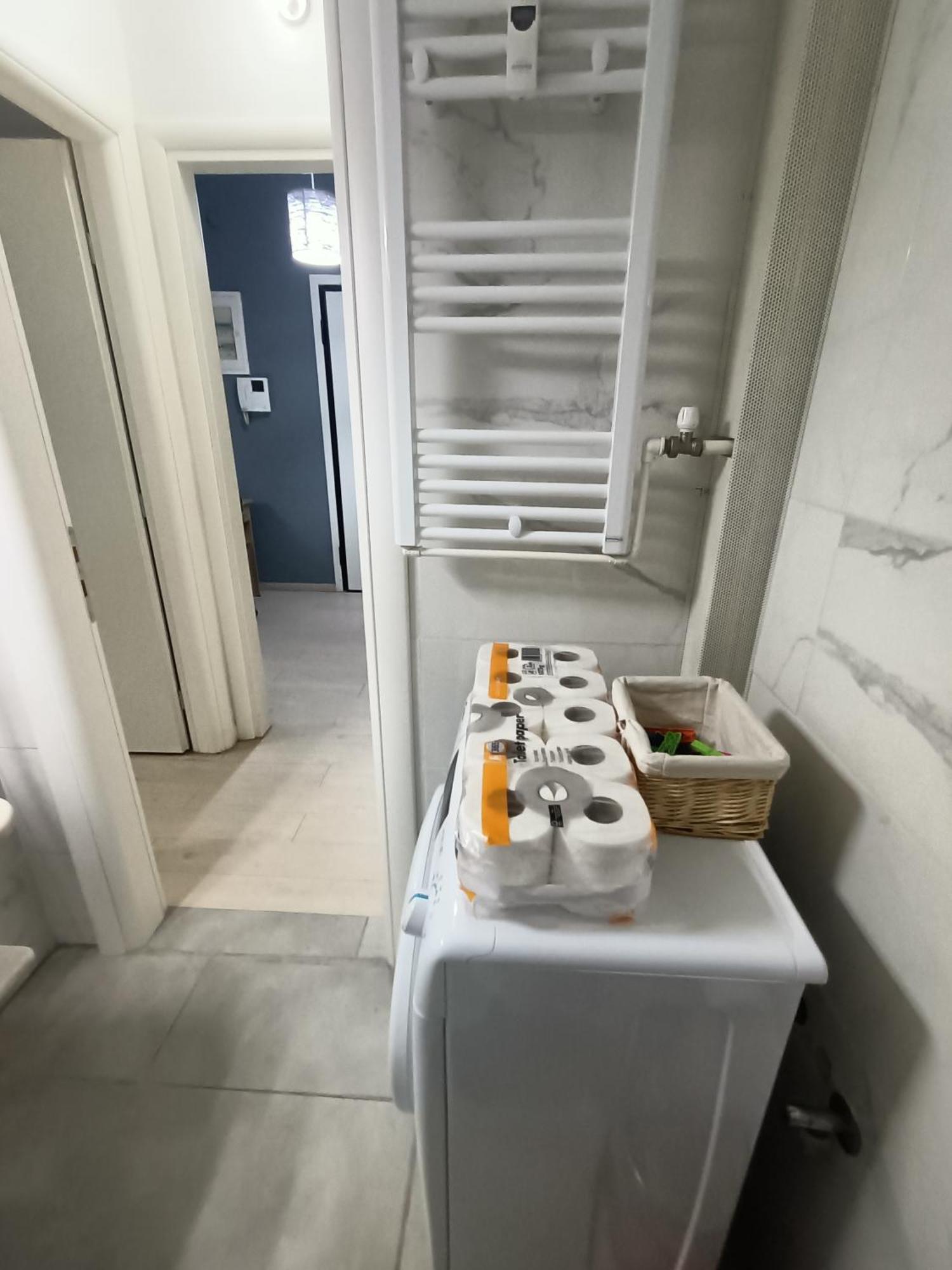 Couple'S Escape Apartment Athens Ngoại thất bức ảnh