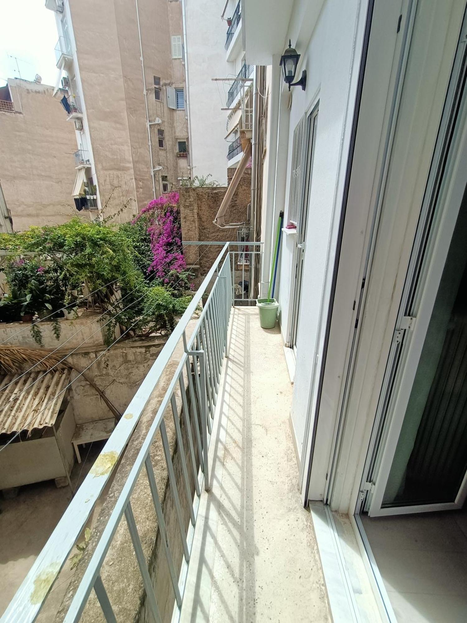 Couple'S Escape Apartment Athens Ngoại thất bức ảnh
