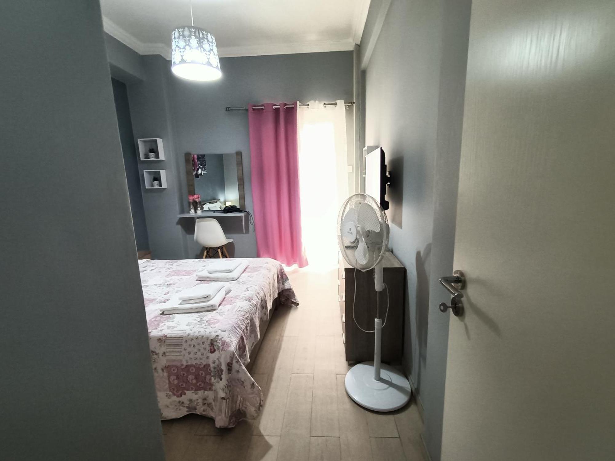 Couple'S Escape Apartment Athens Ngoại thất bức ảnh